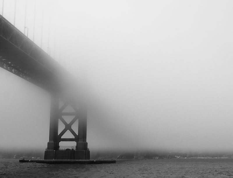 golden gate bridge black and white. Bridge and Fog